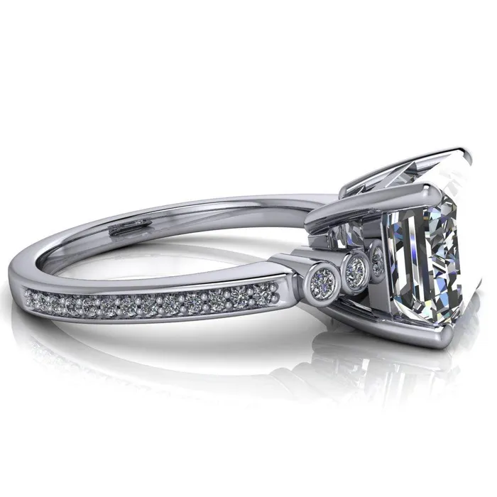 Rings Pascala Emerald Center Stone Diamond Side 4 Prong Engagement Ring Fire Brilliance 