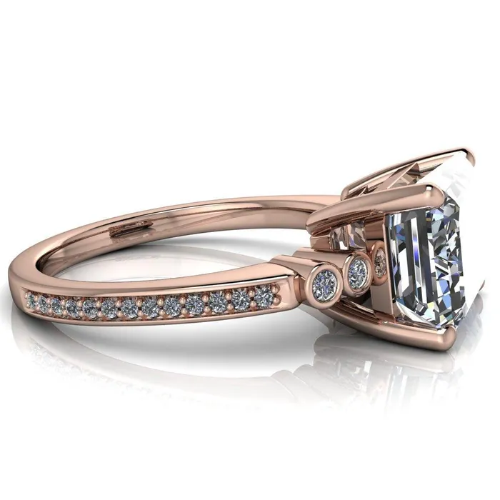 Rings Pascala Emerald Center Stone Diamond Side 4 Prong Engagement Ring Fire Brilliance 